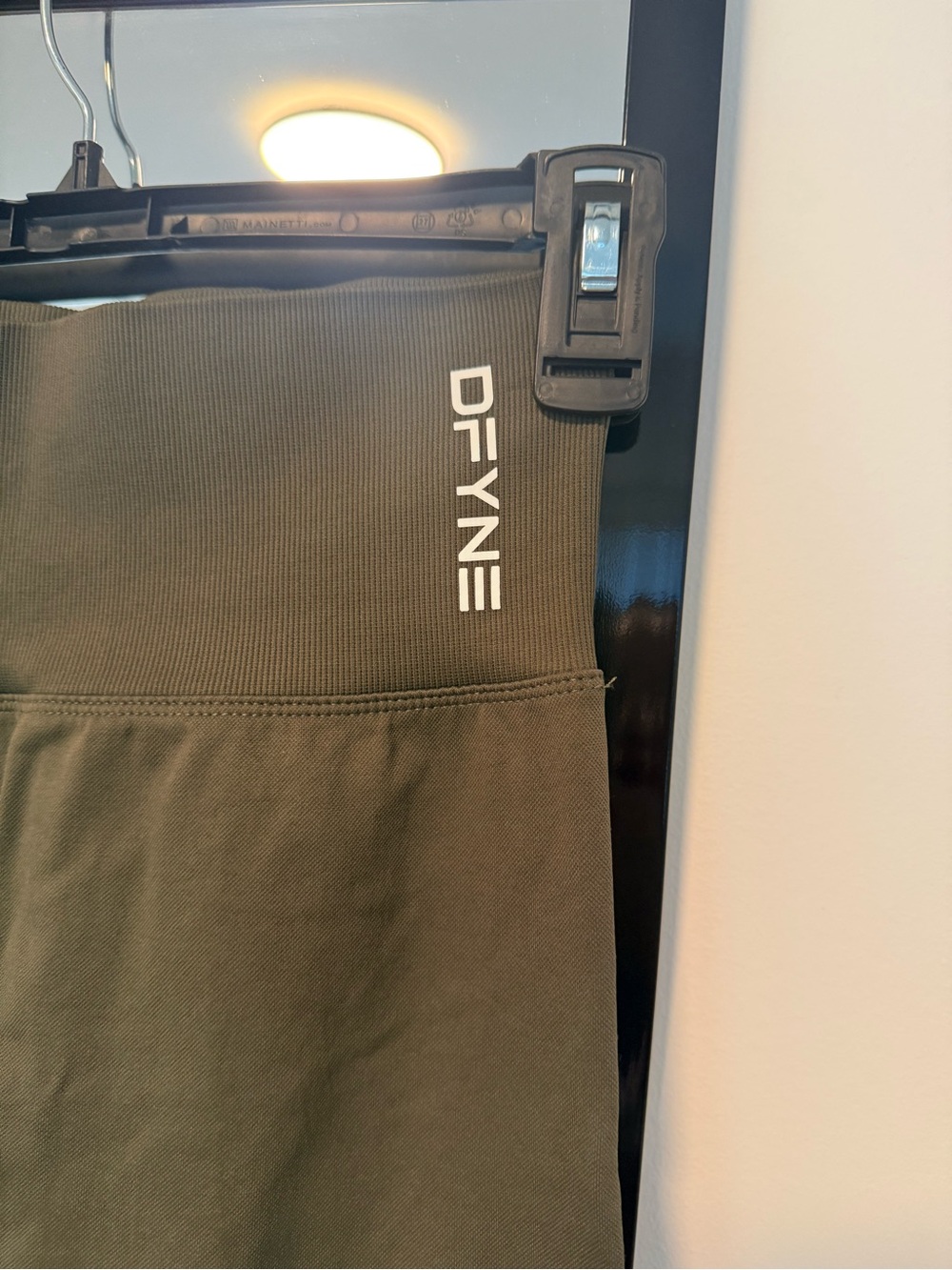 DFYNE High-Waist Olive Green Leggings